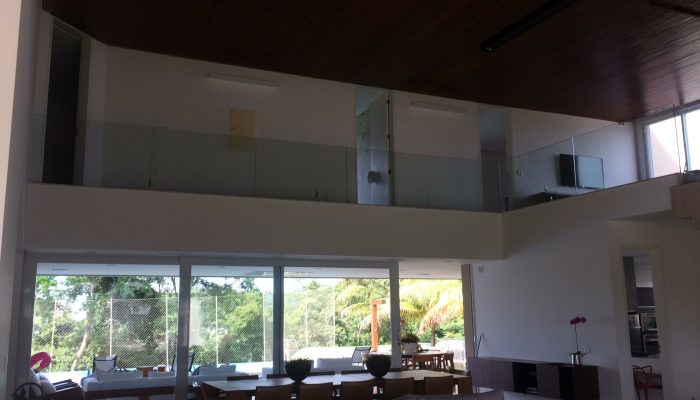 02-Durabil-Vidros-Condomínio-Alphaville-Araguaia-Guarda-Corpo-em-Vidro-Temperado