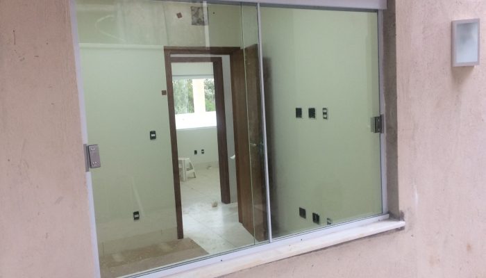 02-Durabil-Vidros-Condomínio-Parque-dos-Cisnes-Janela-de-Correr