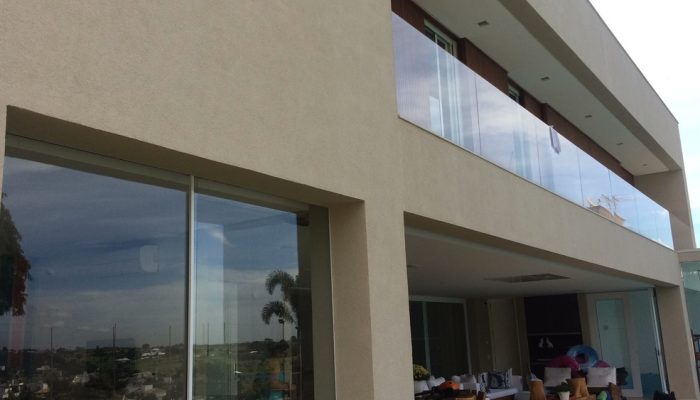 106F9414-5A05-460E-90E3-FC0A1342093E