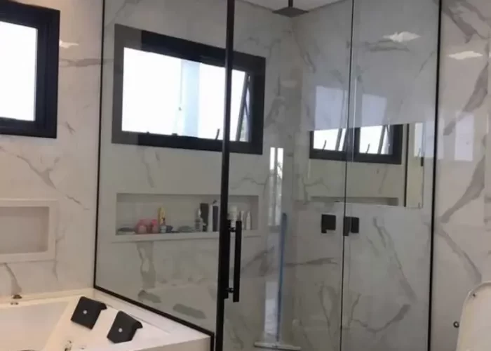 e8c04dc0-97d0-4300-aafa-a3d0b5f7ffff